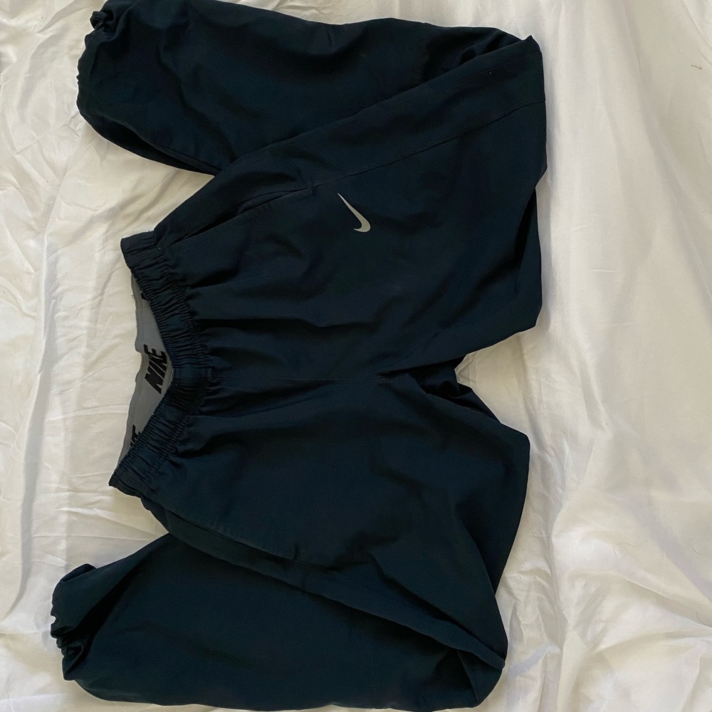 Black nike sweats